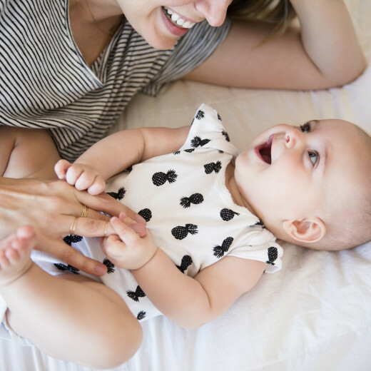 النظرات الأولى، والابتسامات الأولى...