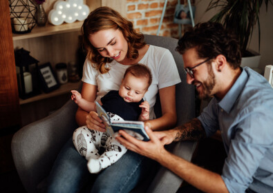 Lire et conter des histoires aux enfants : pourquoi ?