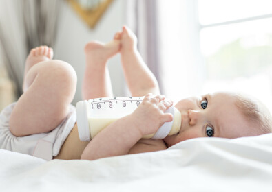 Je n’allaite pas : pourquoi choisir un lait bio ?